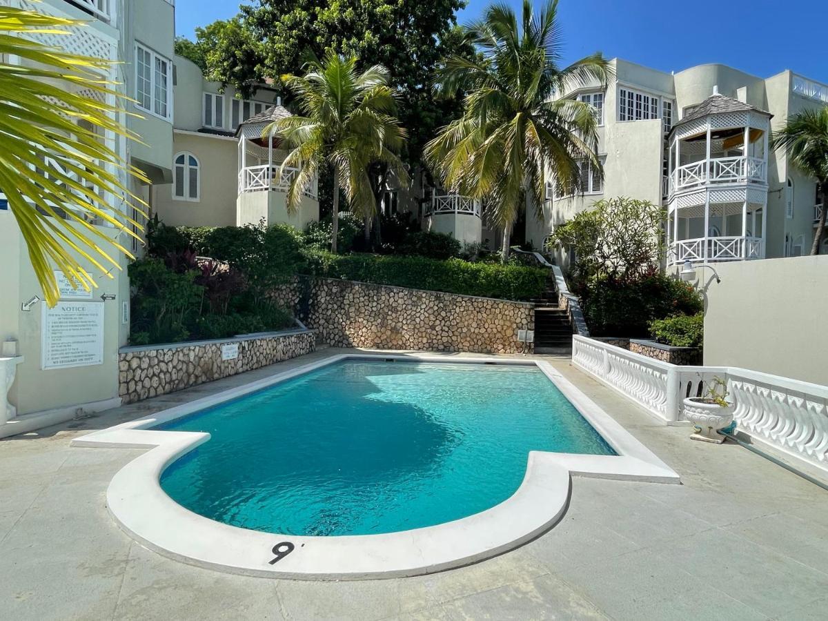 Hummingbird Retreat - Luxury Oceanview Apt, 7-Minute Walk To Beach Очо-Риос Экстерьер фото